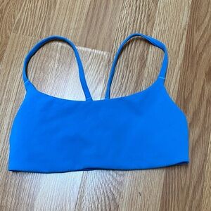 Lululemon Wunder Train Strappy Racer Bra Pool Party, size 6. EUC